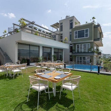 Suramya-A Luxury Boutique Hotel Удайпур Экстерьер фото