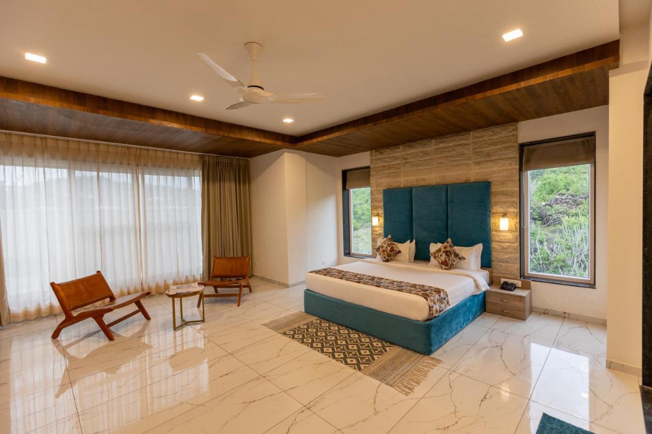 Suramya-A Luxury Boutique Hotel Удайпур Экстерьер фото